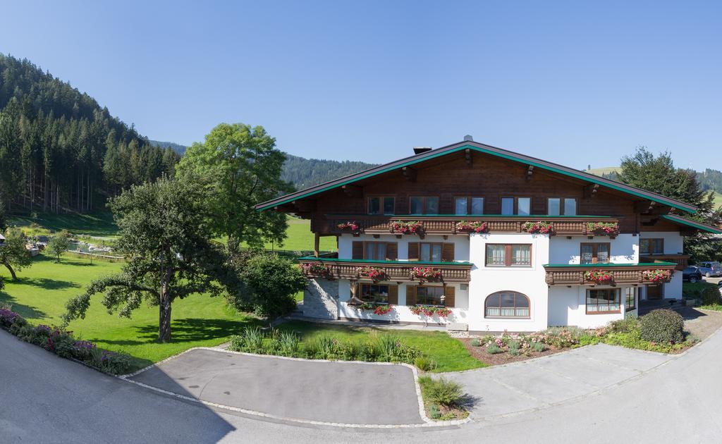Landhaus Huber アルテンマルクト・イム・ポンガウ エクステリア 写真